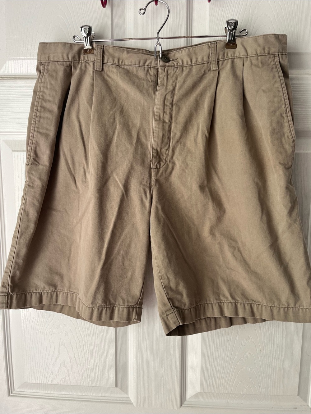 Duck Head Men's Tan Flat-Front Cotton Shorts